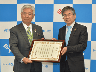 ポータブル発電機の寄贈